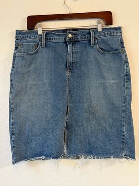 Levi Strauss Signature Denim Mini Skirt Raw Hem Med Blue Was Sz L/XL Y2K Stretch